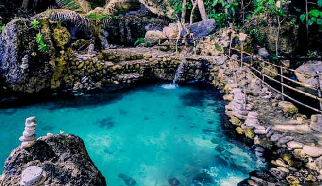 Obyek Wisata Mata Air tembeling Nusa Penida. Sumber foto Google